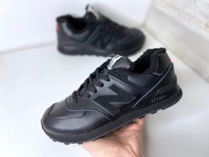 Зимние кроссовки New Balance (Нью Баланс) черные с мехом Локи