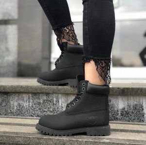 Ботинки Тимберлэнд черные с мехом