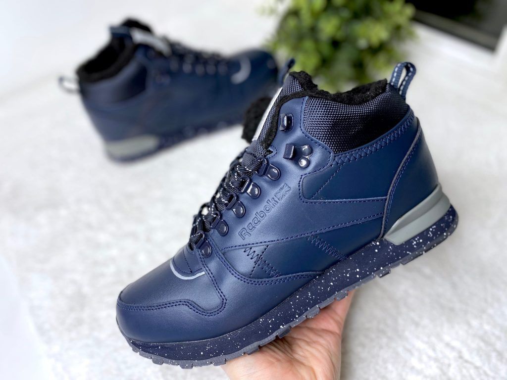 Купить в СПБ высокие синие кроссовки Reebok с мехом