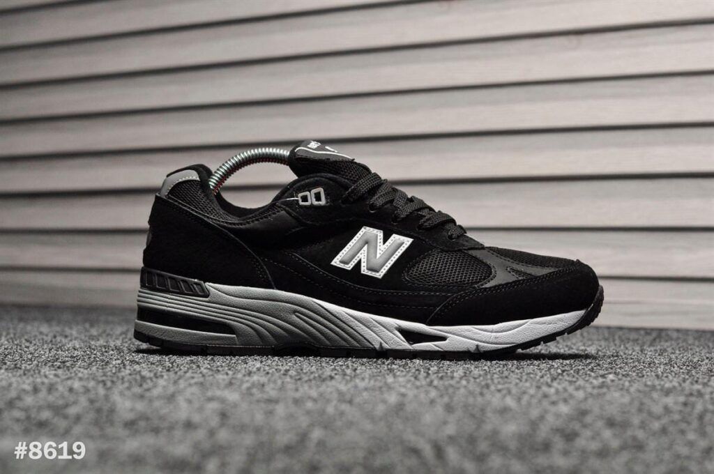 Купить кроссовки New Balance 991 черные с серым в Санкт-Петербурге
