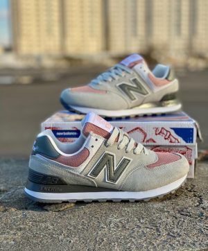 Кроссовки женские New Balance (Нью Баланс) 574 светло-серые с розовым