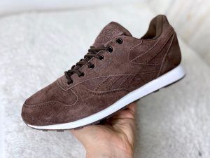 Кроссовки Reebok Classic темно-коричневые с мехом