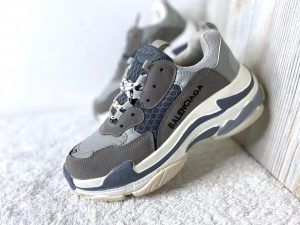 Кроссовки Balenciaga серые