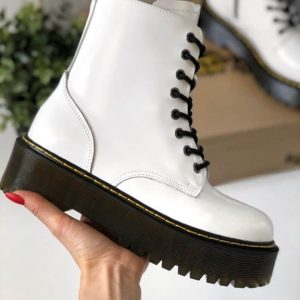 Кожаные осенние ботинки Dr. Martens белые