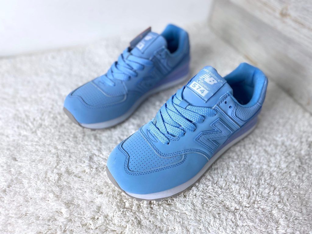 Купить кожаные голубые кроссовки New Balance 574 с доставкой по СПб