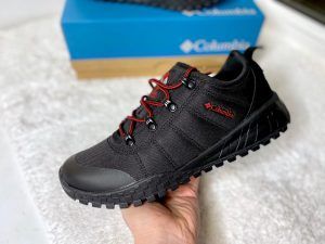 Кроссовки Columbia непромокаемые черные с красными шнурками