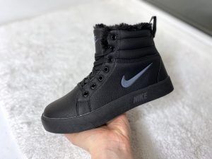 Кеды Nike высокие черные с мехом