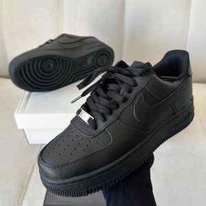 Кроссовки Nike Air Force черные