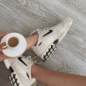 Кроссовки Nike Spiridon Stussy бежевые женские