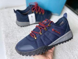 Кроссовки Columbia непромокаемые синие с красными шнурками