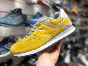 Кроссовки New Balance 574 желтые