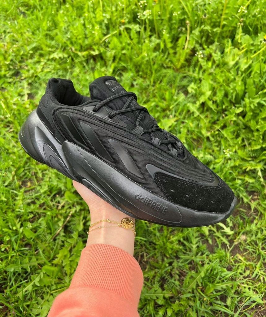 Кроссовки Adidas Ozelia черные купить в шоуруме в СПб