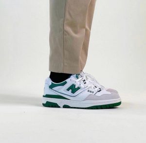 Кроссовки New Balance  550 белые с темно-зеленым