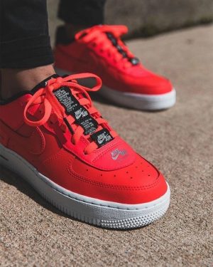 Кеды Nike  Air Force 1 Laser Crimson