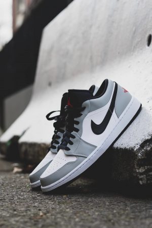 Кеды Nike Air Jordan 1 Low Light Smoke Grey