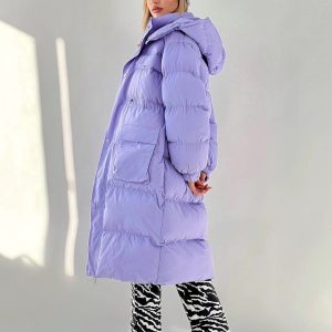 Зимняя лавандовая куртка с большими карманами