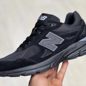 Кроссовки New Balance 990 черные New