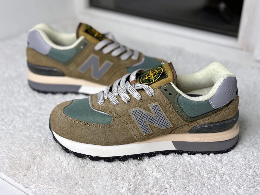 Кроссовки New Balance 574 бежевые Stone купить в шоуруме СПб