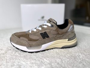 Кроссовки New Balance 992 хаки