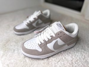Nike Dunk Low серые с красным задником