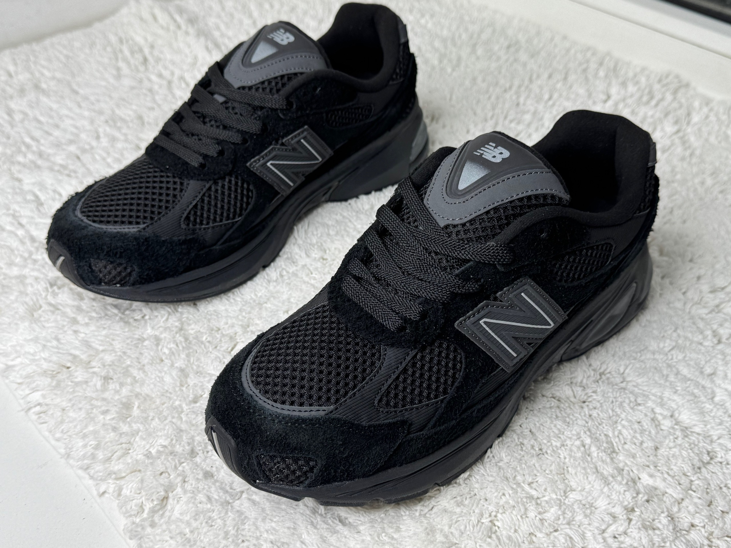 New Balance 2010 черные New Balance 2010 черные