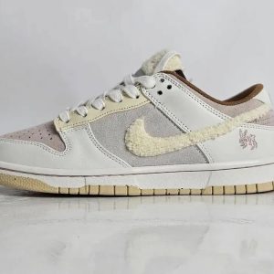 Кеды Nike Dunk Low Rabbit