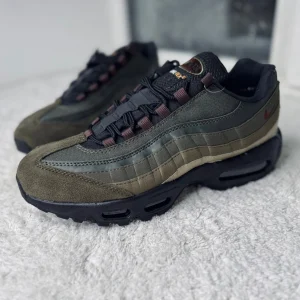 Кроссовки Nike Air Max 95 Термо Гортекс зеленые