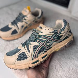 Asics Gel Kahana 8 бежевые с голубым