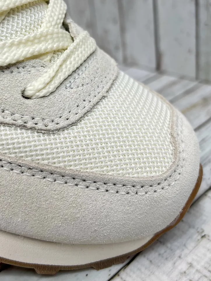 Кроссовки New Balance 574  бежевые с голубым