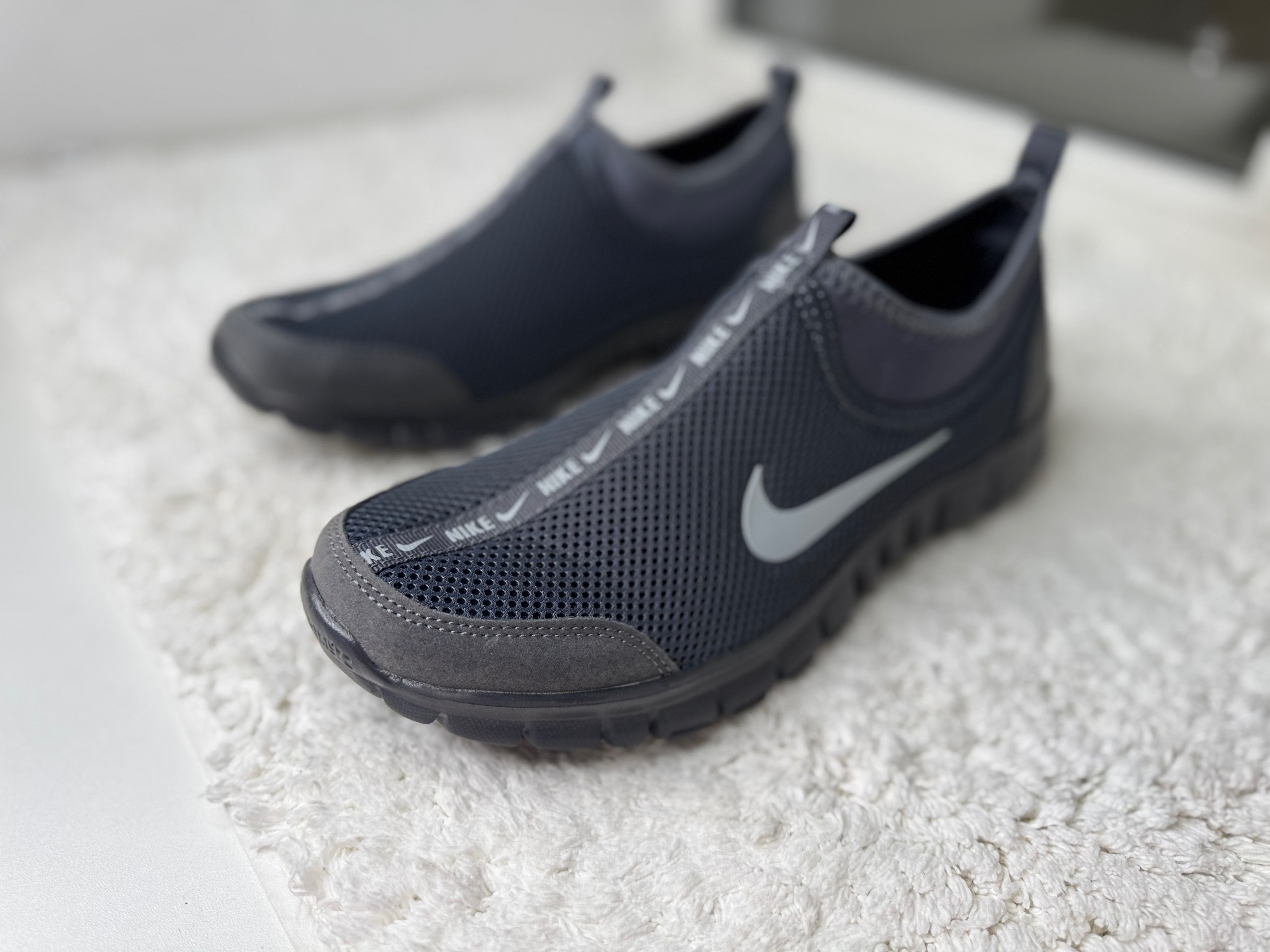 Nike Free Run темно-серые без шнурков