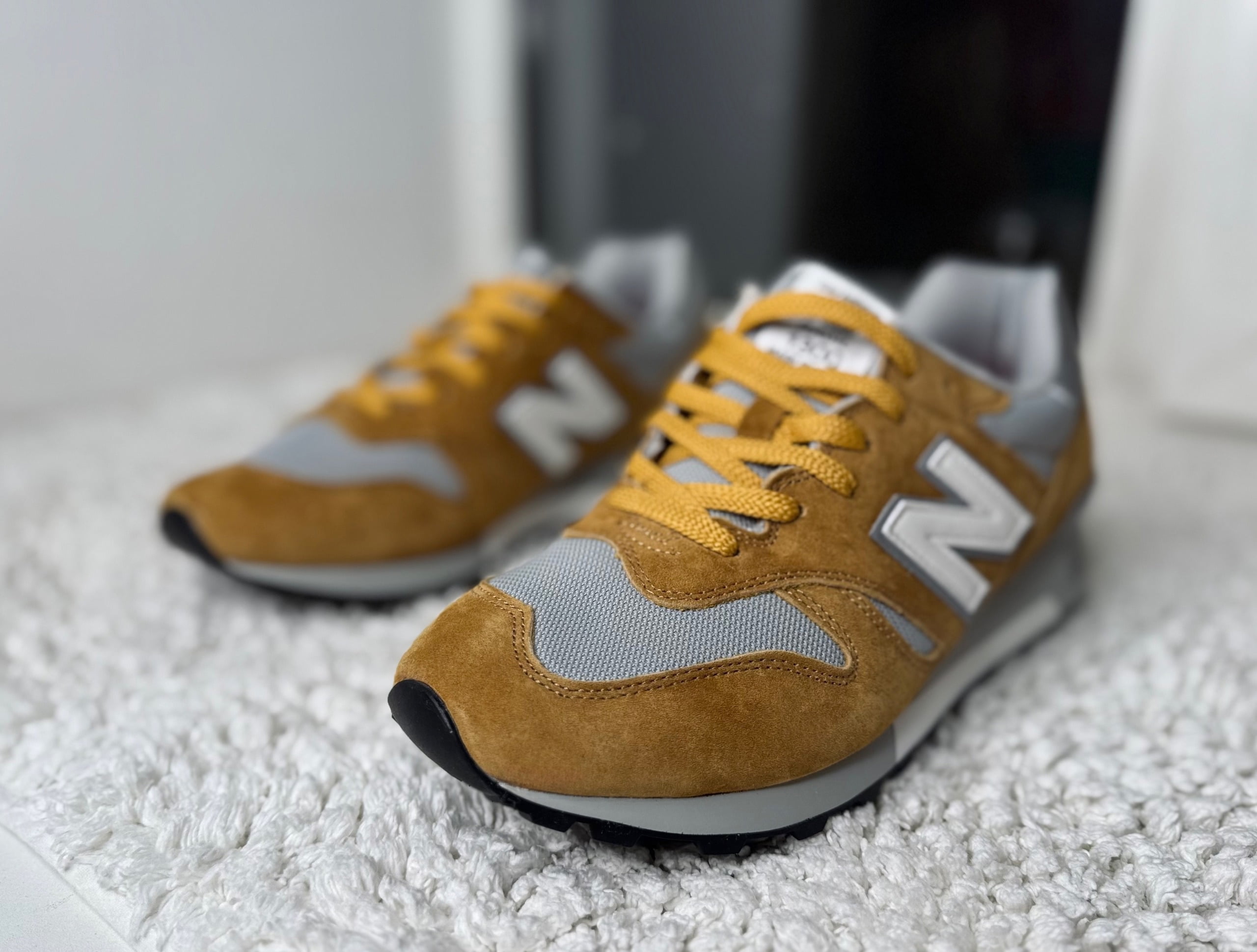 New Balance 1300 желтые
