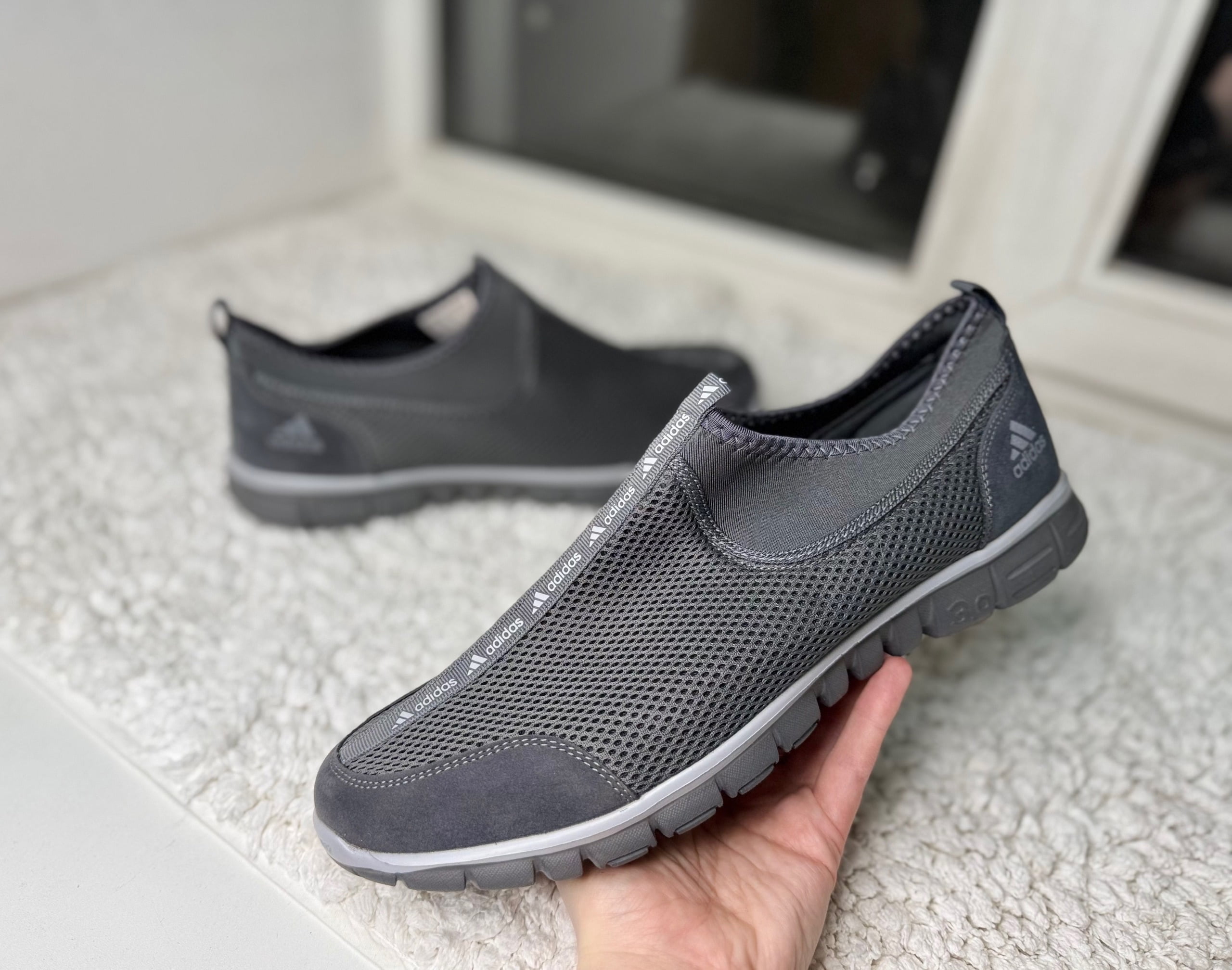Adidas без шнурков серые Великан