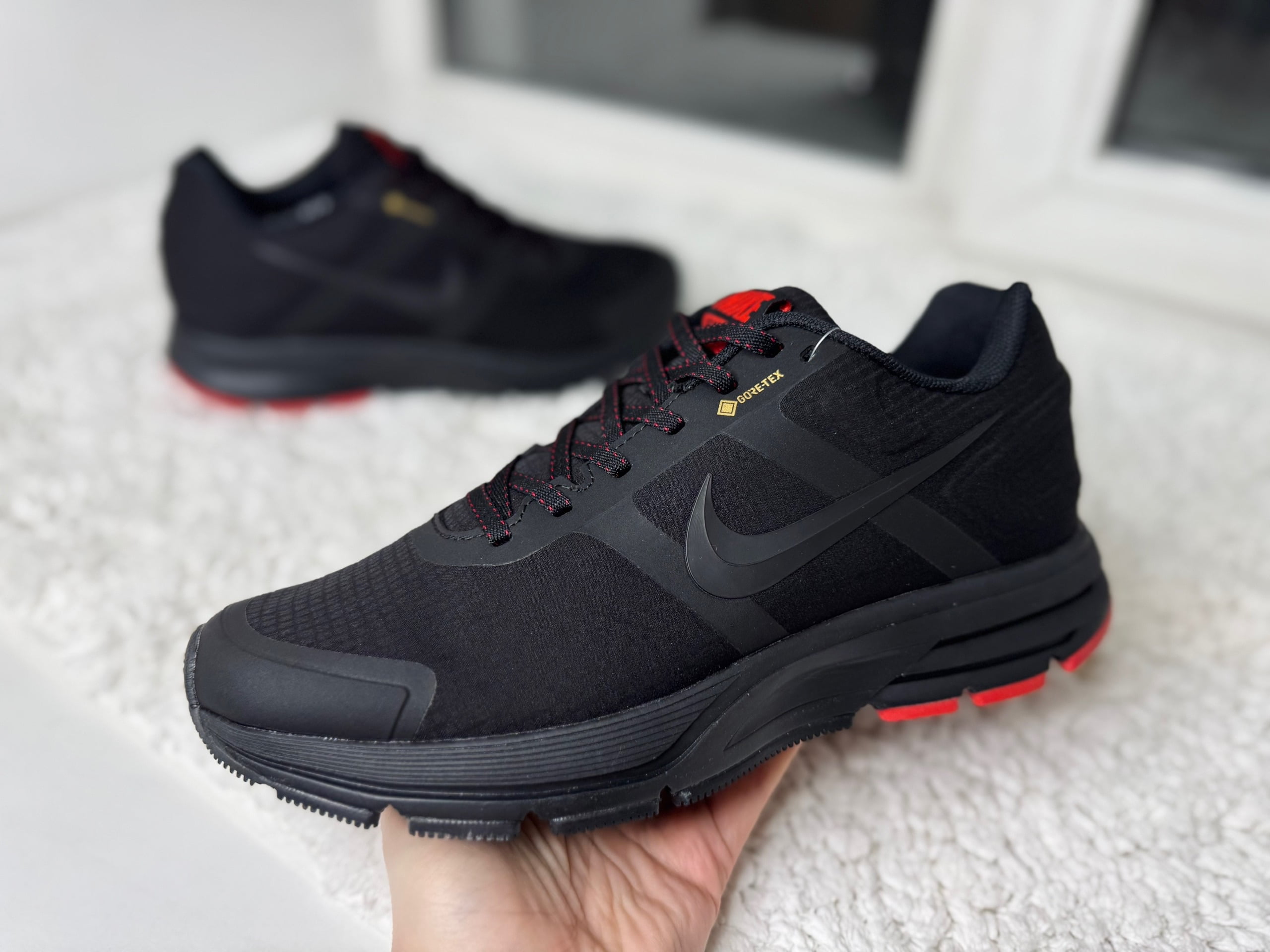 Nike Air Pegasus Goretex черные с красным