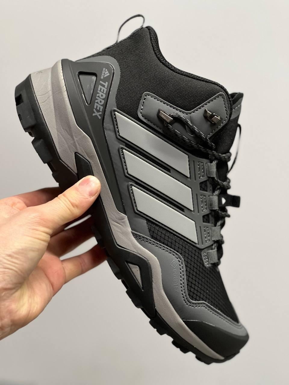 Adidas Terrex Goretex черные с серым зимние высокие Goretex