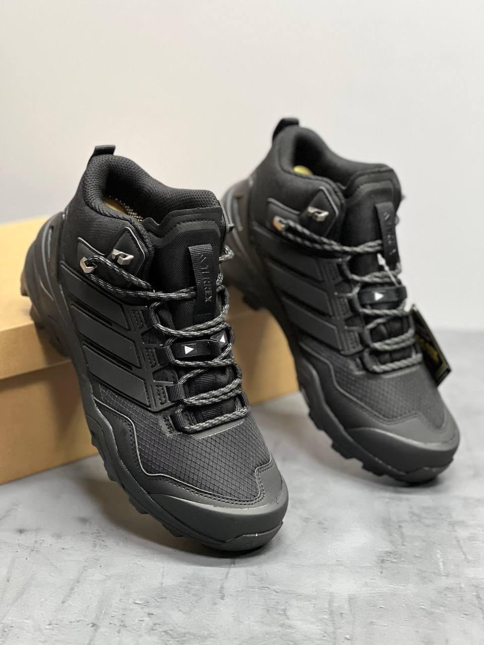 Adidas Terrex Goretex черные зимние высокие Goretex New Adidas Terrex Goretex черные зимние высокие Goretex New