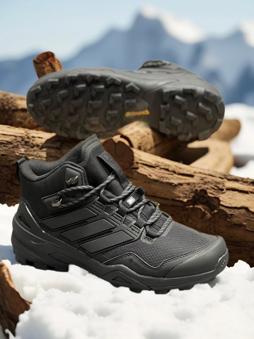 Adidas Terrex Goretex черные зимние высокие Goretex New Adidas Terrex Goretex черные зимние высокие Goretex New