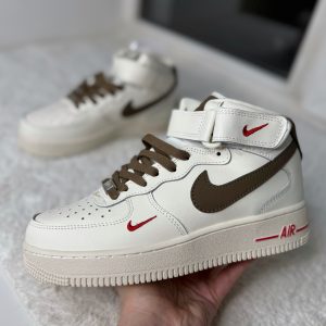 Nike Air Force LV8 бежевые с мехом