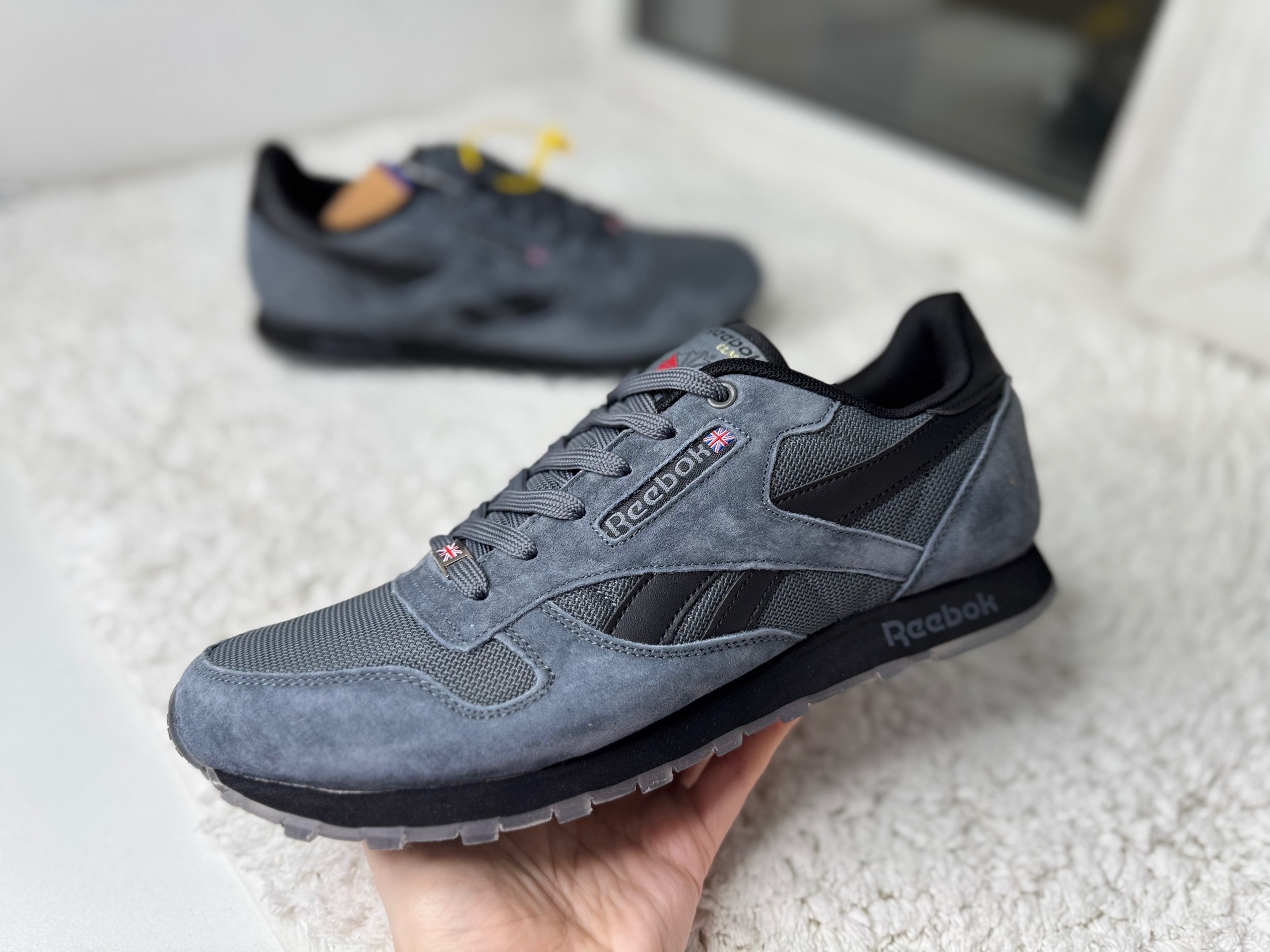 Reebok Classic серые 2026 Reebok Classic серые 2026