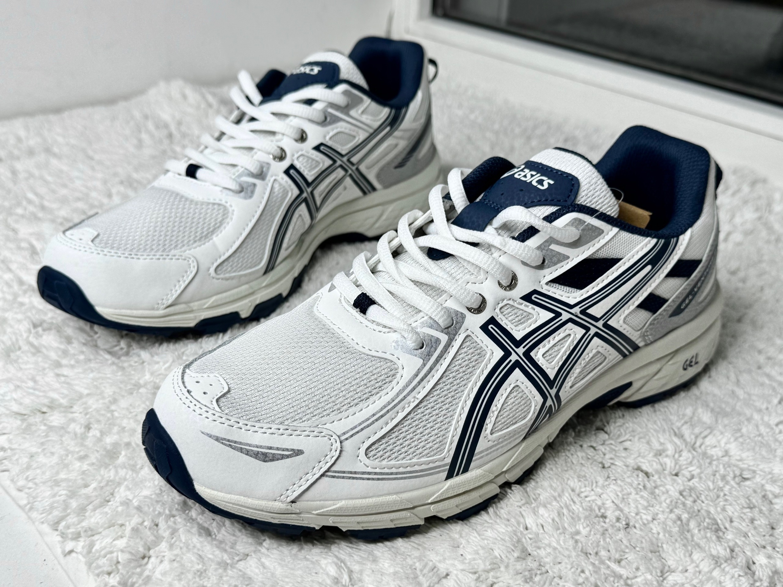 Asics Gel-Venture 6 белые Asics Gel-Venture 6 белые