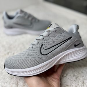 Nike Zoom  2026 светло-серые