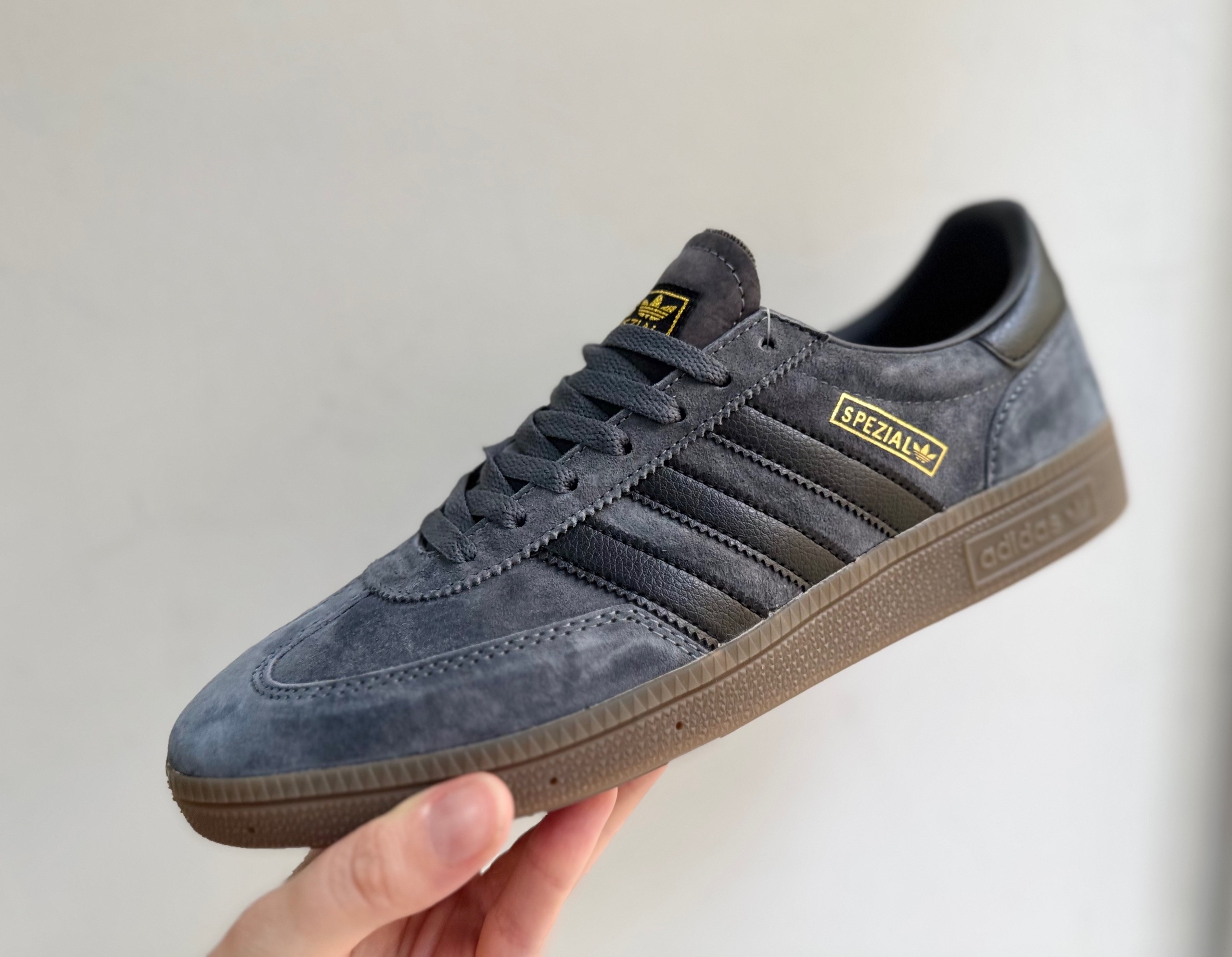 Adidas Spezial темно-серые