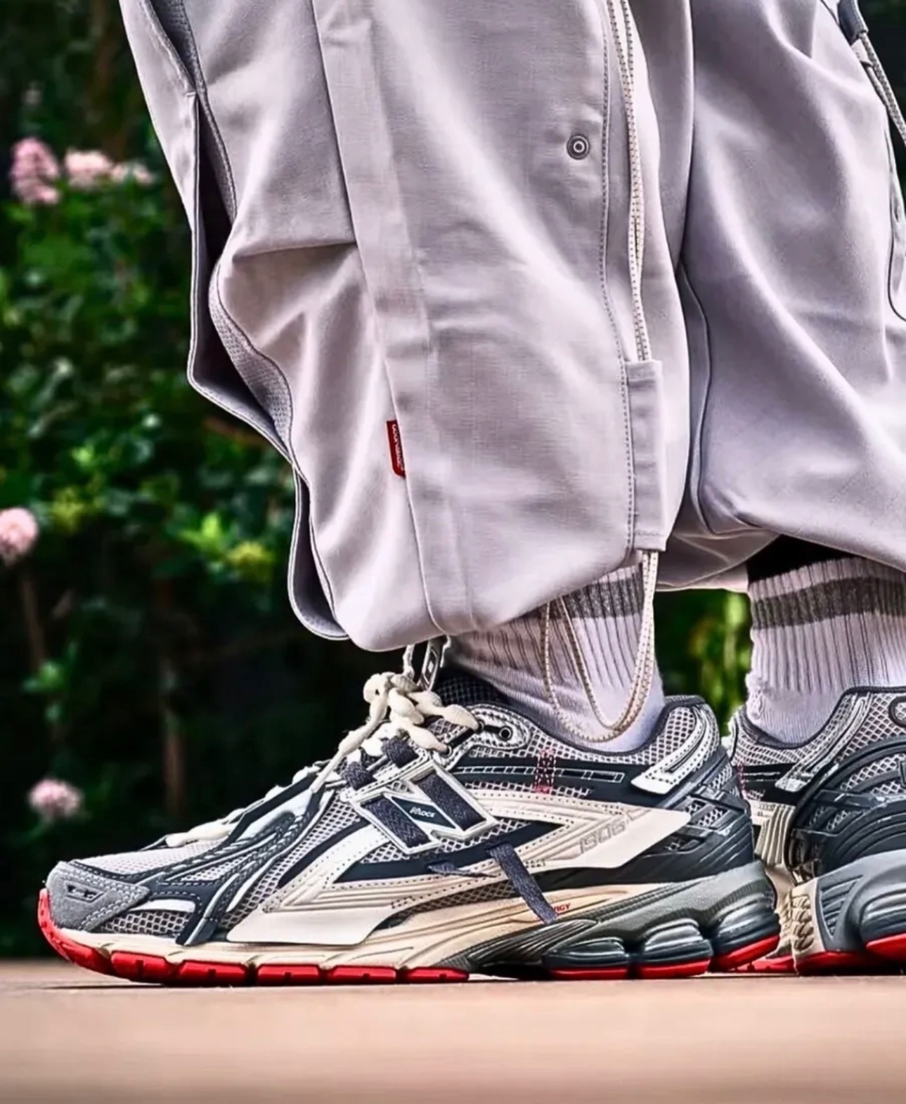 New Balance 1906 A серые с красным New Balance 1906 A серые с красным