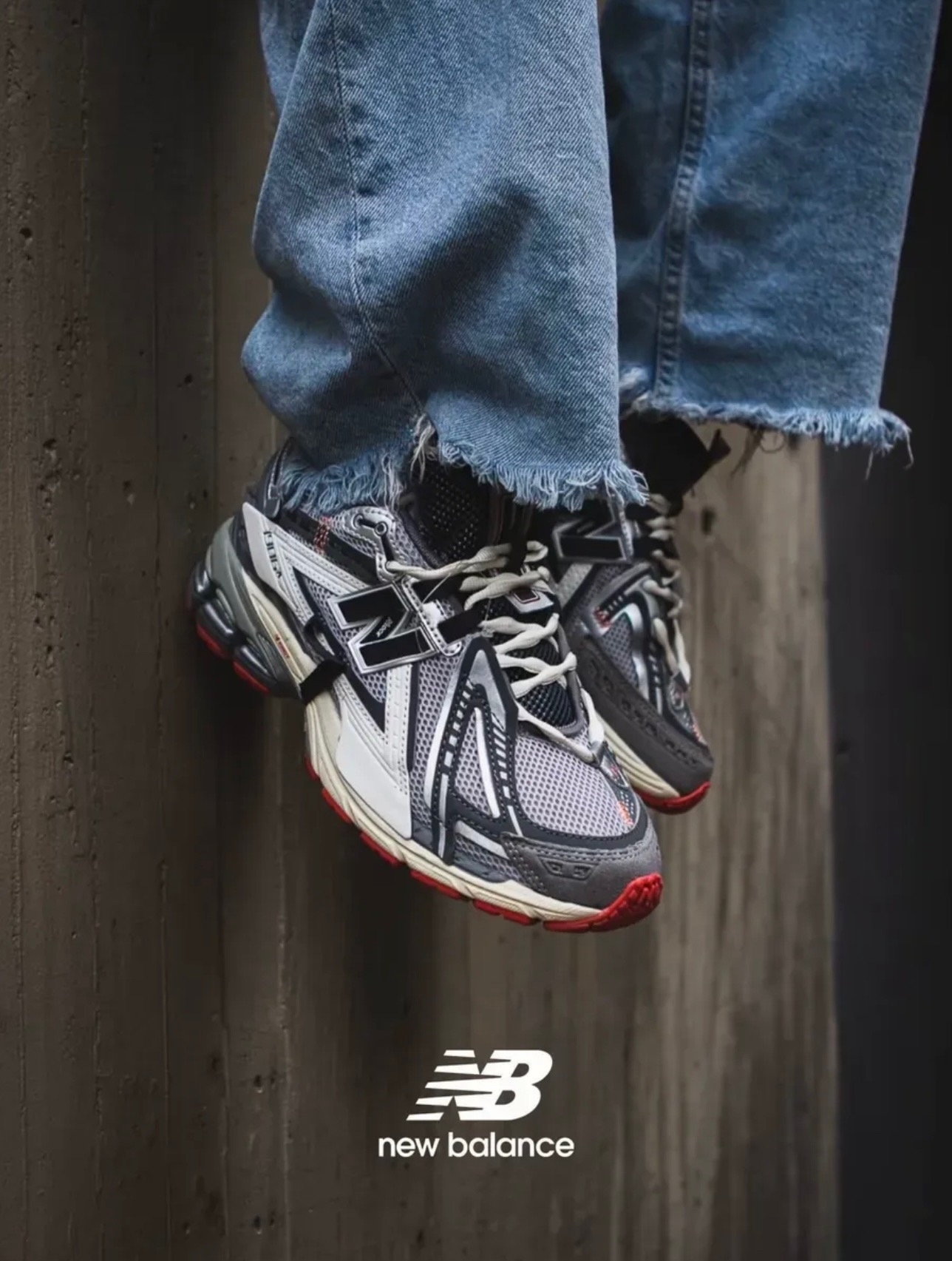 New Balance 1906 A серые с красным New Balance 1906 A серые с красным