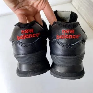 Зимние кроссовки New Balance (Нью Баланс) черные с мехом Локи