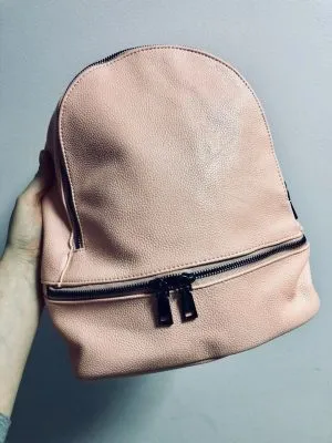 Женский розовый рюкзак R-17