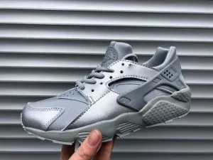 Nike Air Huarache серебро