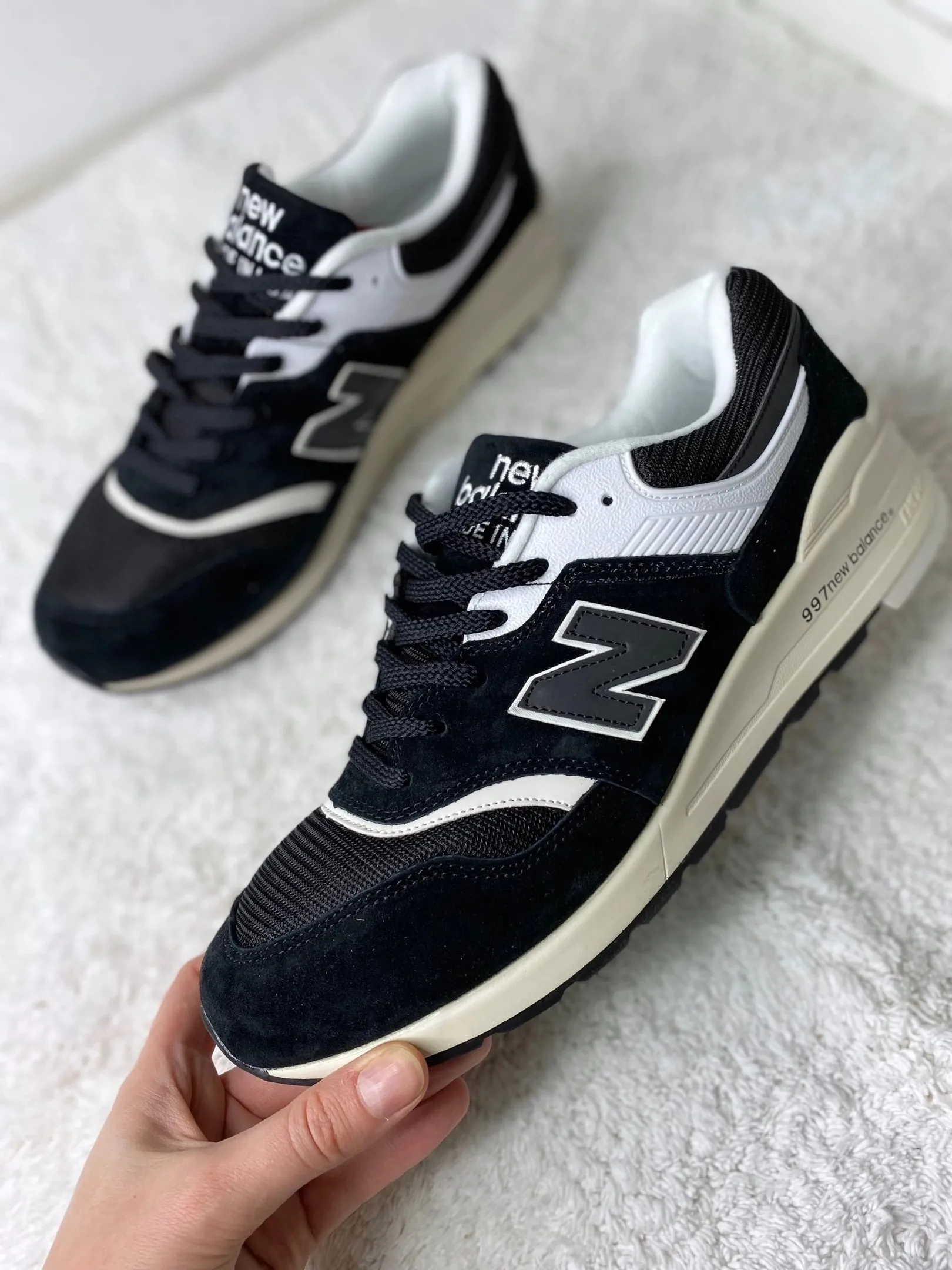 New Balance 997 черные с белым New Balance 997 черные с белым