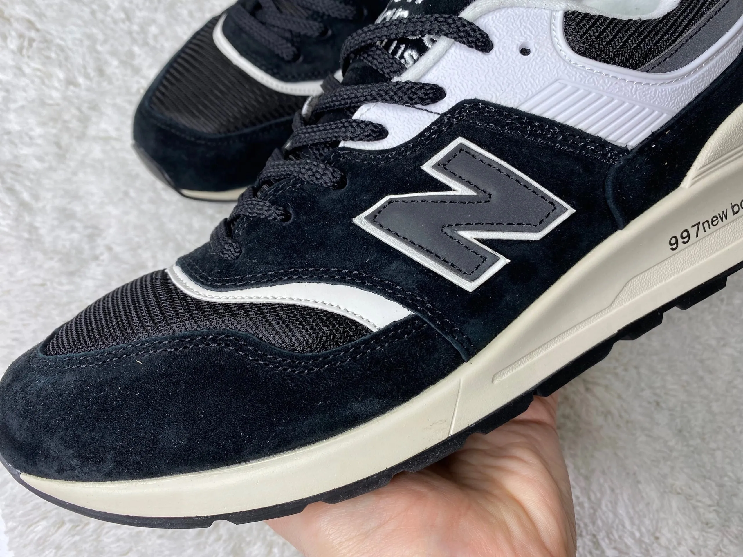 New Balance 997 черные с белым New Balance 997 черные с белым