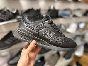 Кроссовки New Balance (Нью Баланс) 997 черные кожаные