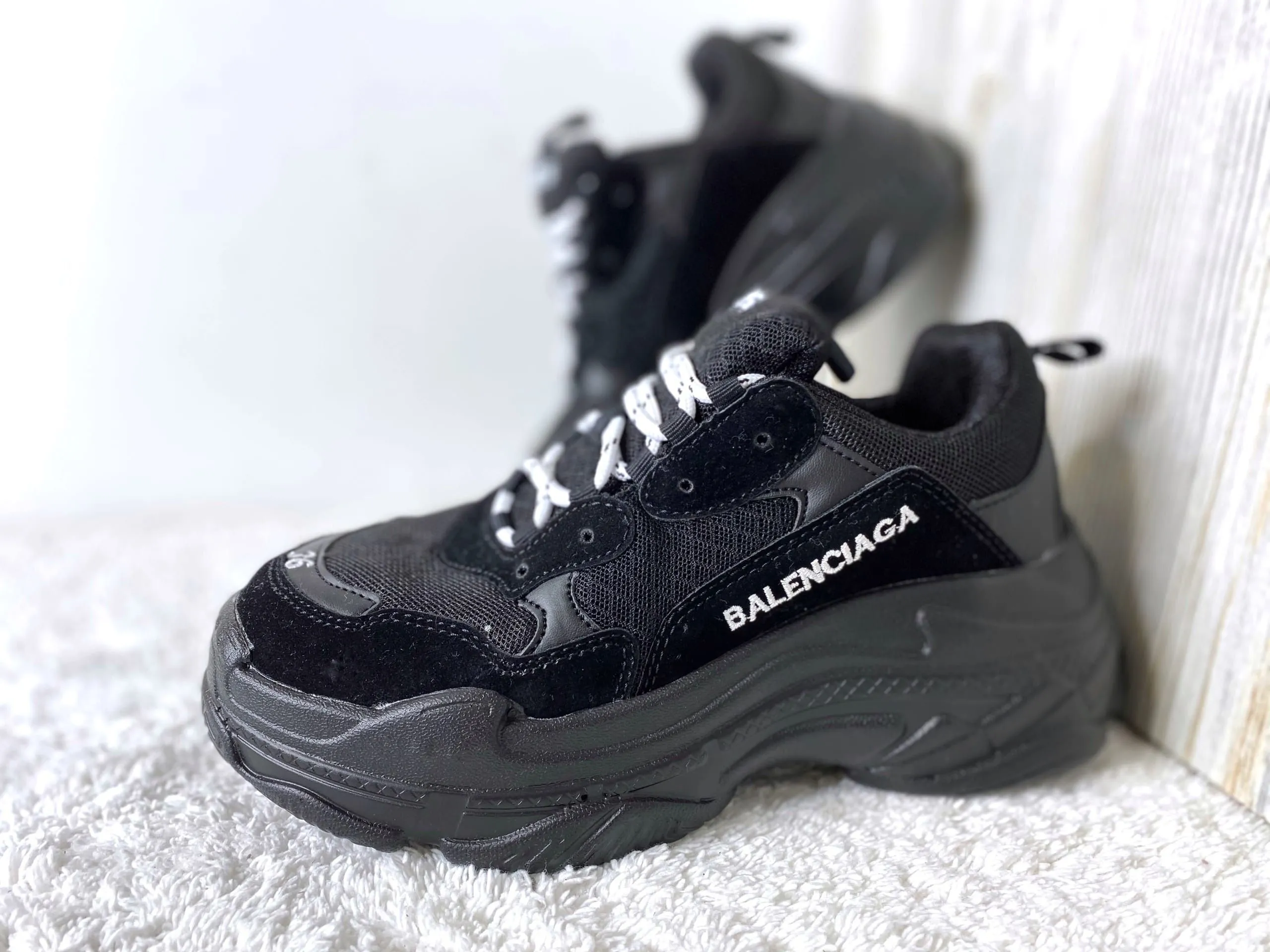 Balenciaga черные Balenciaga черные